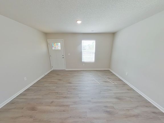 3rd image of 2746 S Cypress St