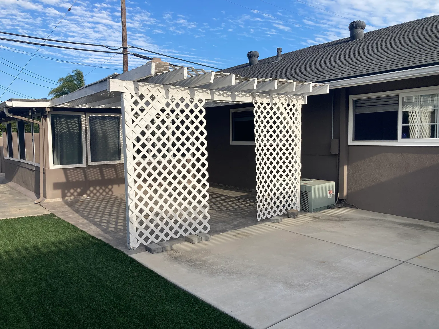 3 bed, 1272 sqft, $4,900 — Photo 3