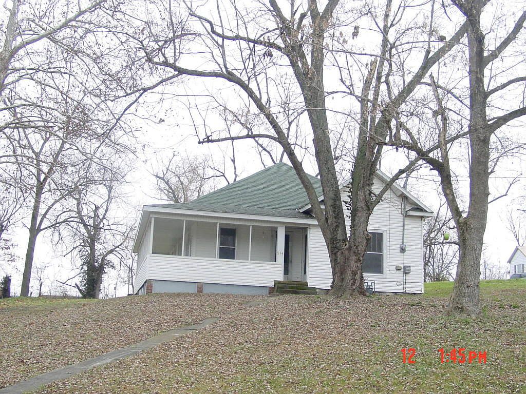 514 S Commerce St, Crane, MO 65633 Zillow