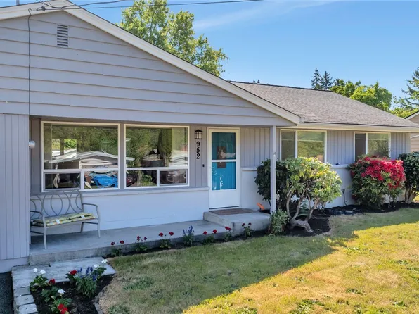 952 165th Avenue SE, Bellevue, WA 98008