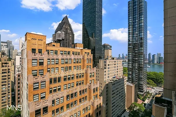 Rented by MNS Marketing | media 26