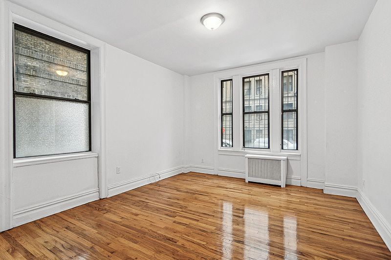 1st image of 347 W 55th St APT 1B