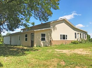 17780 E 3200 North Rd, Rossville, IL 60963