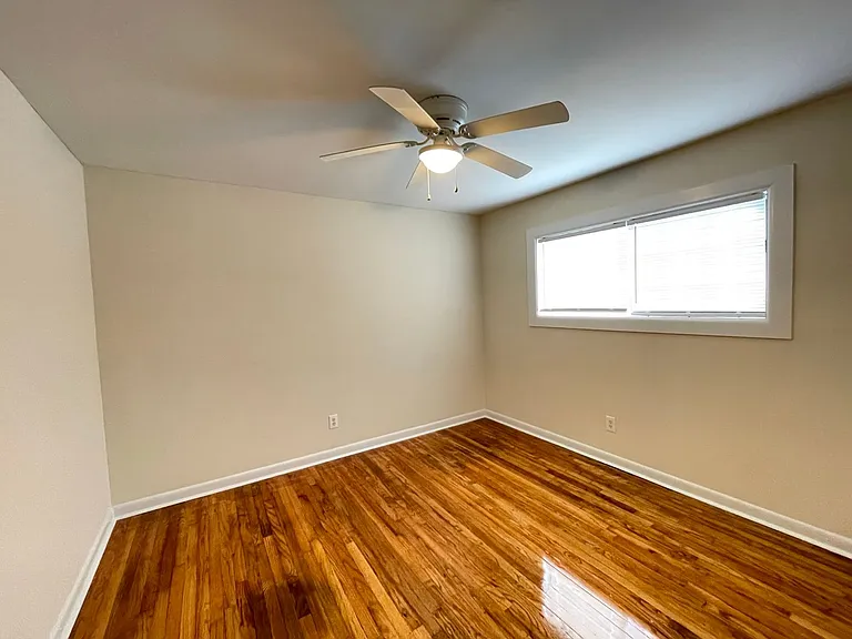 136 Grady Ave — Photo 8