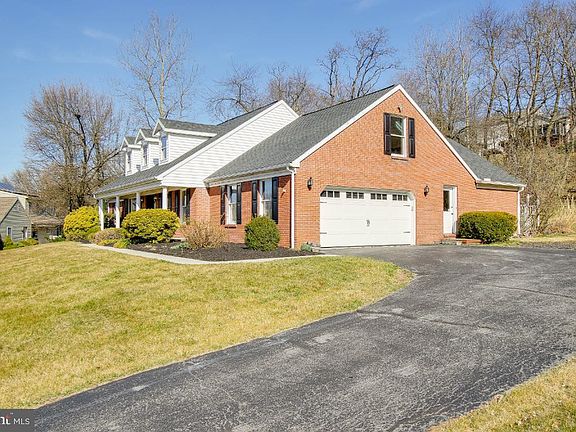 4th image of 11570 Hearthwood Dr