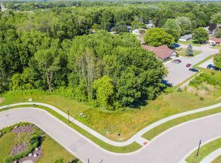 724 Olive Tree Ct #3, Green Bay, WI 54313