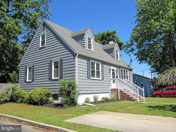 3rd image of 311 Green St