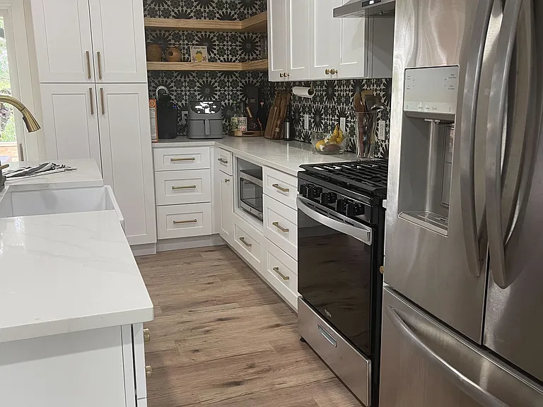3704 San Antonio St — Photo 5