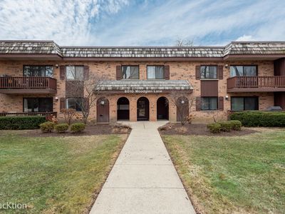 8010 Woodglen Ln APT 104, Downers Grove, IL, 60516