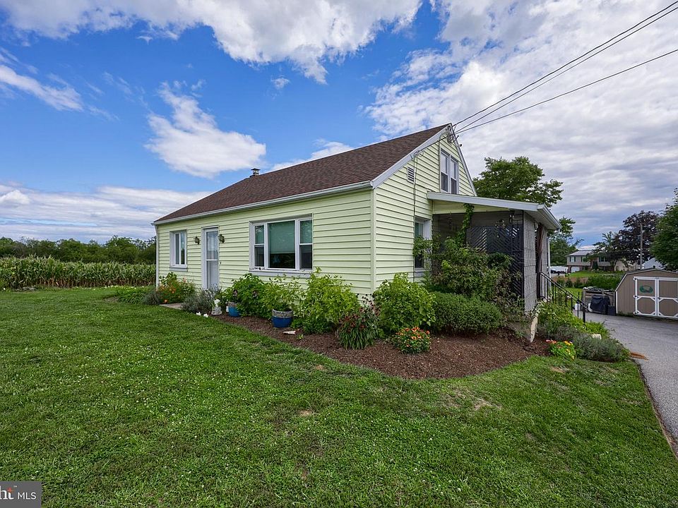 1st image of 55 Larkspur Ln