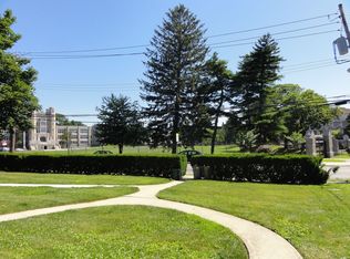 325 Centre Ave, New Rochelle, NY 10805