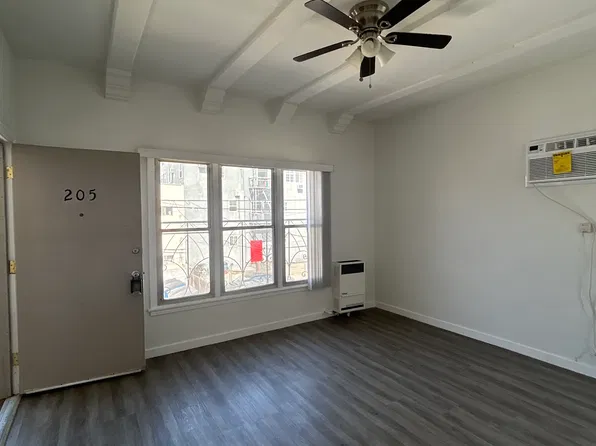 5623 Virginia Ave APT 205, Los Angeles, CA 90038