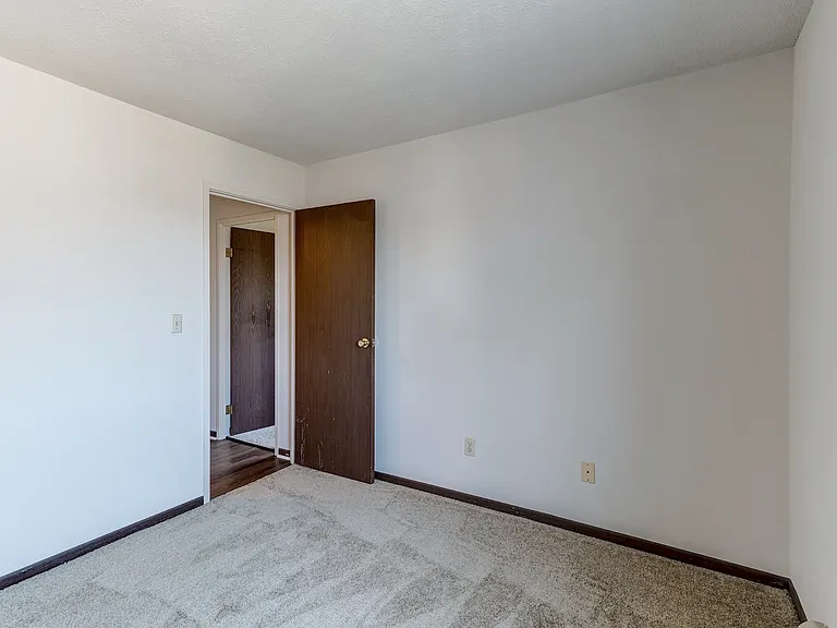 Stoneridge West Apartments — Photo 19