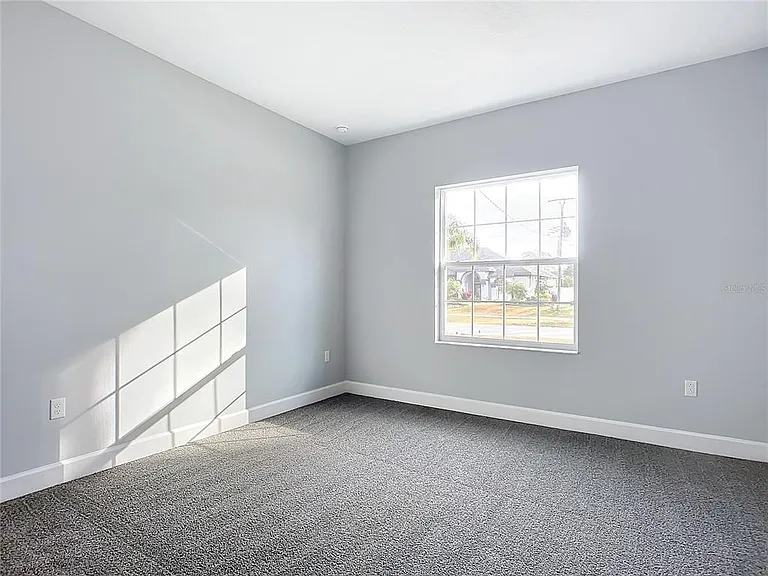 16 Egan Dr — Photo 38