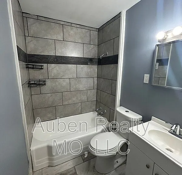 3823 Bell St #A — Photo 16