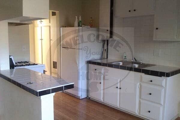 1st image of 727 N Benton Way APT 6