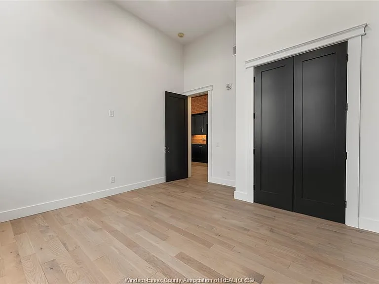 247 Brock St #301 — Photo 7