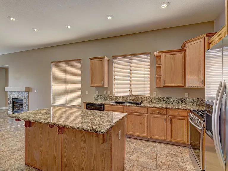 10876 Scamadella St — Photo 5