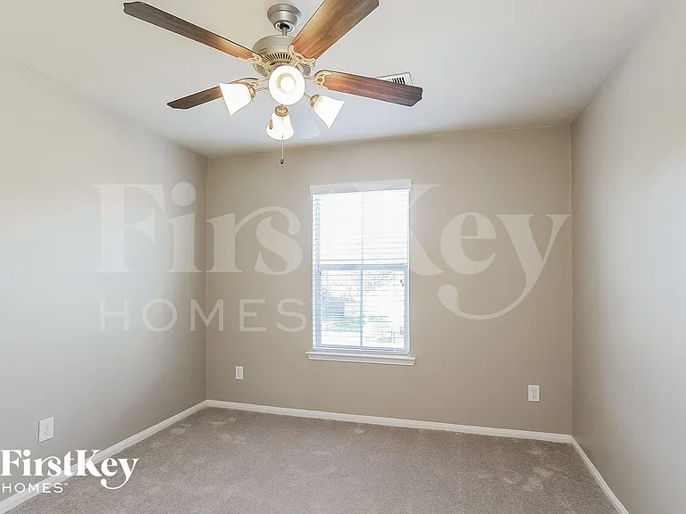 16318 River Wood Ct — Photo 11