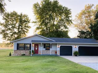 210 N Windmill St, Marine, IL