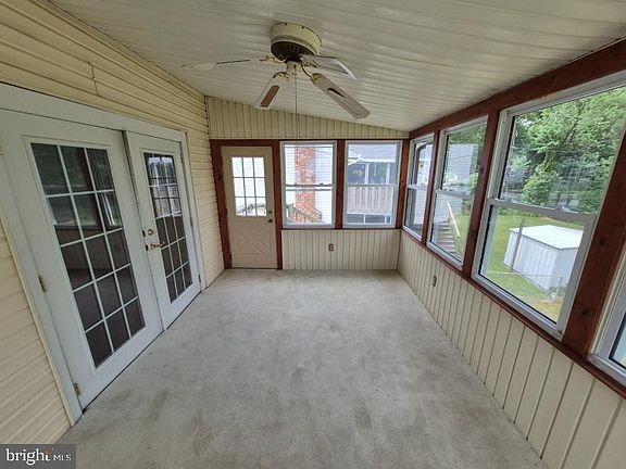 5th image of 1206 Branch Ln
