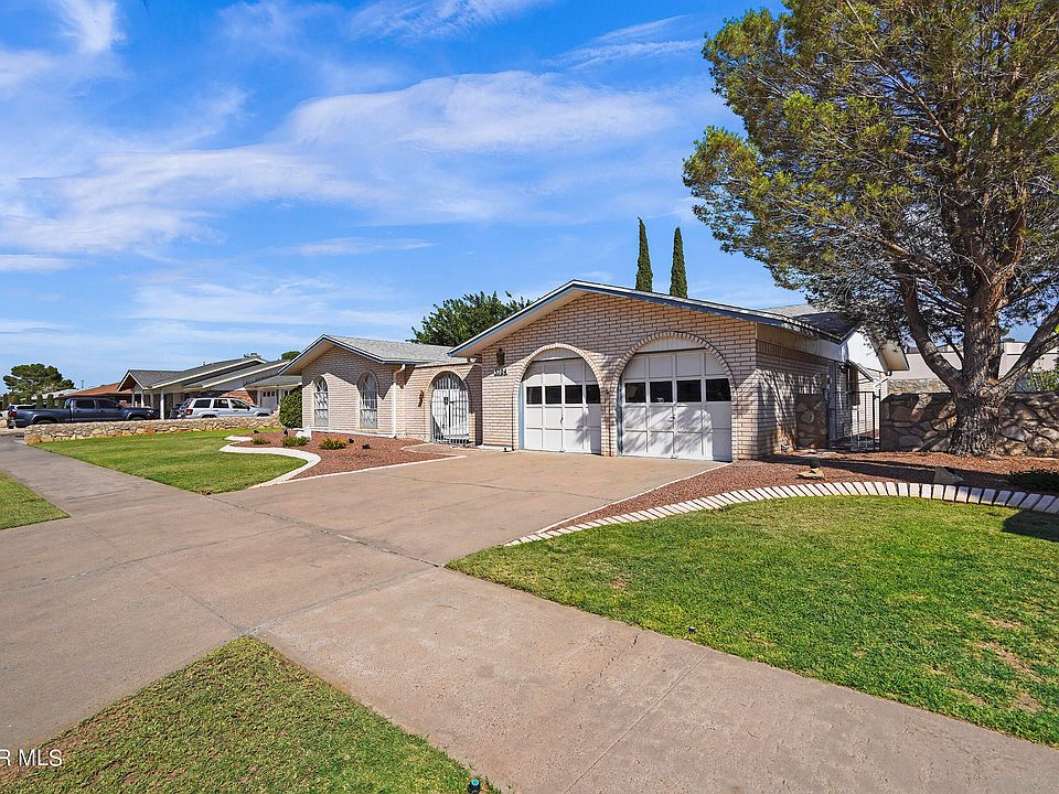1st image of 3704 Roslyn Dr