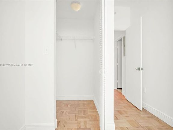 4th image of 253 NE 2nd St APT 3603