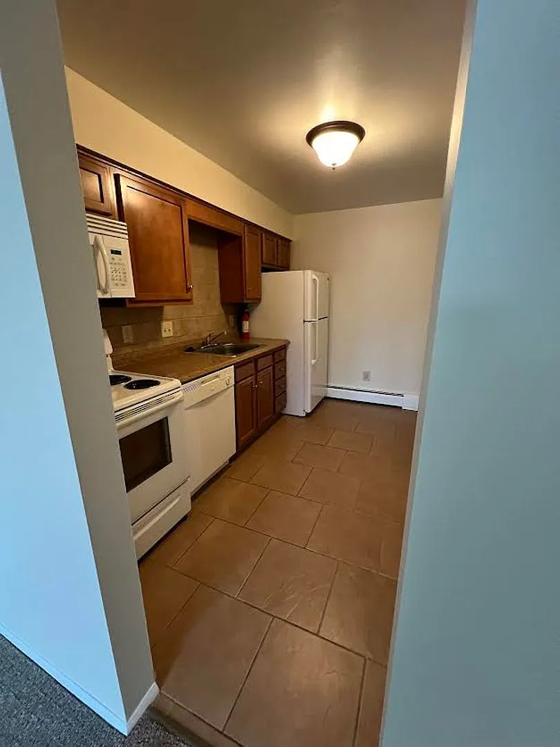 7185 Locust Ave. — Photo 3