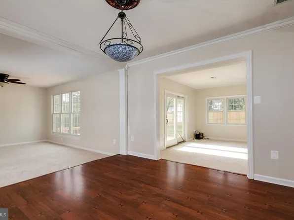 12856 Fantasia Dr, Herndon, VA 20170