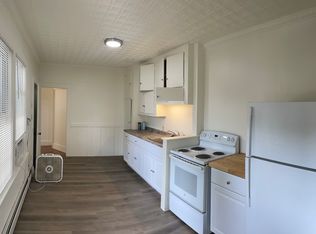 140 Roxbury St #2E, Keene, NH 03431