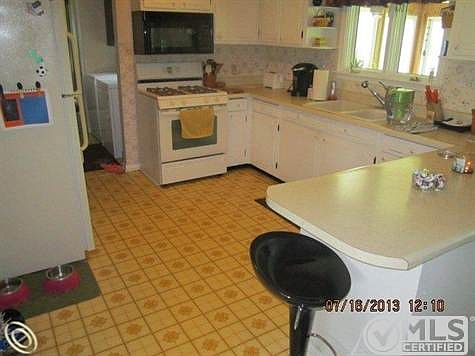 1507_Millville_kitchen.JPG