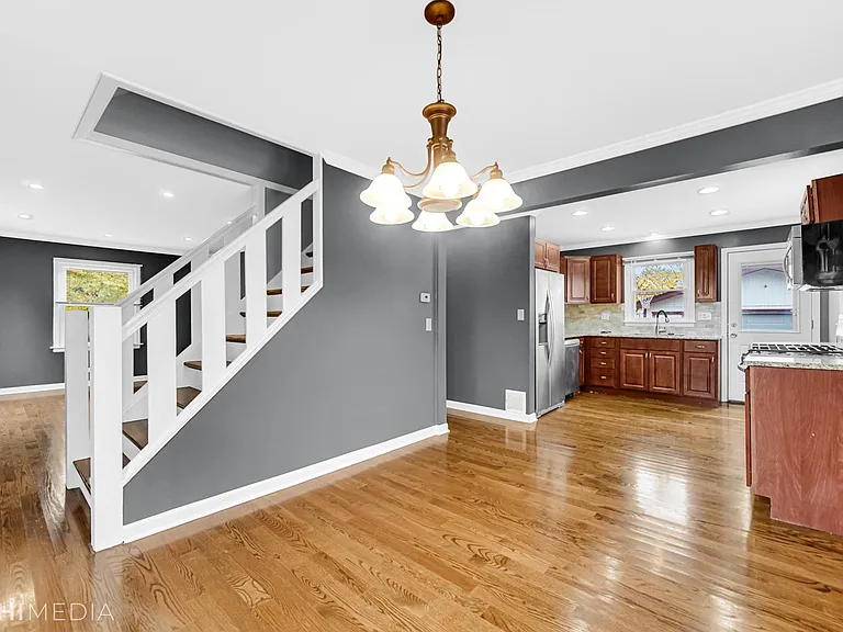 6661 Glenview Dr — Photo 9