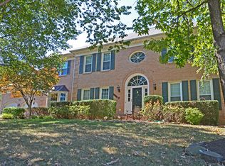 15453 Eagle Tavern Ln, Centreville, VA 20120