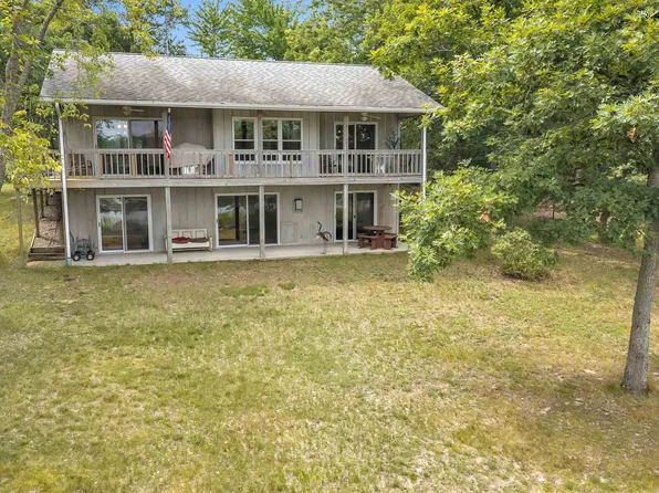 N6278 8th Dr, Plainfield, WI 54966