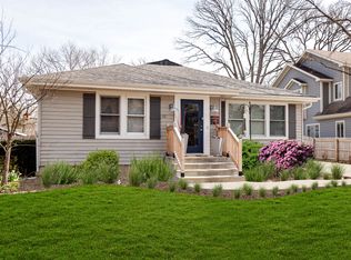 4911 Lee Ave, Downers Grove, IL 60515