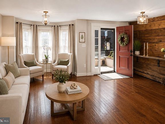 3rd image of 46 W Ferry St