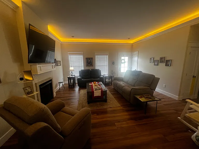 659 Sinasta Dr — Photo 7