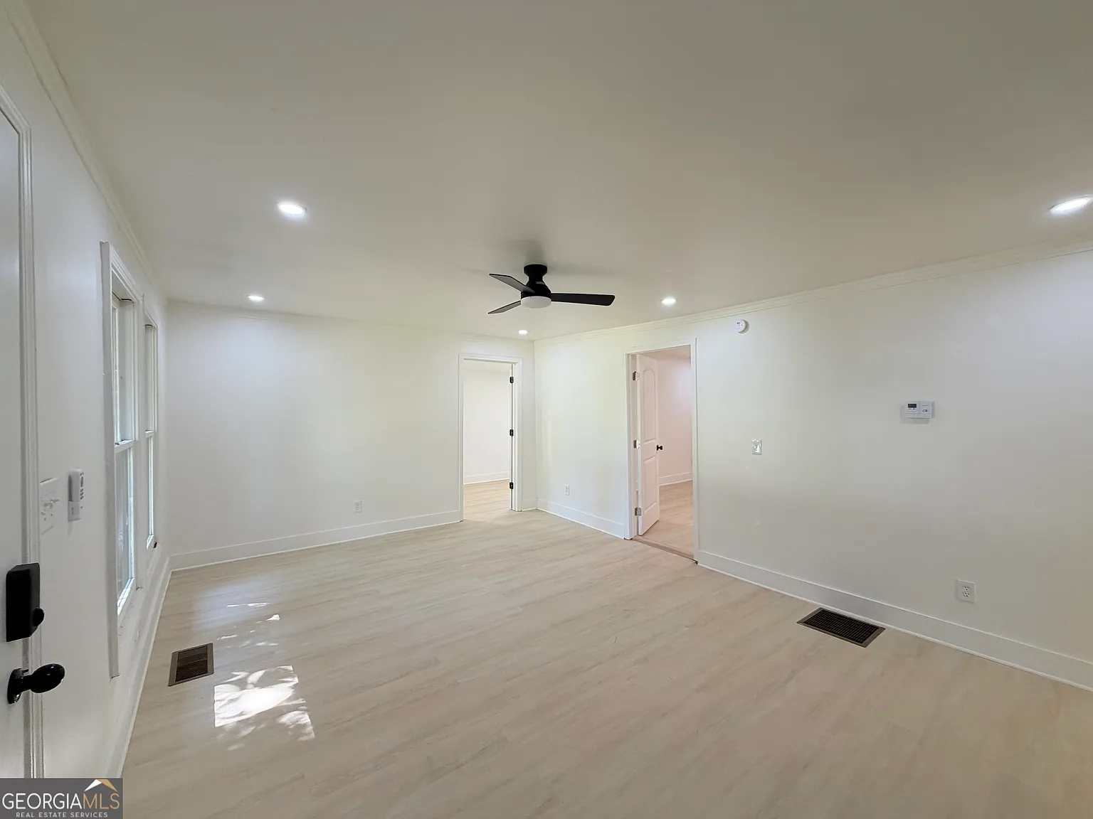 2 bed, 2.0 bath, 1432 sqft, $1,999 — Photo 3