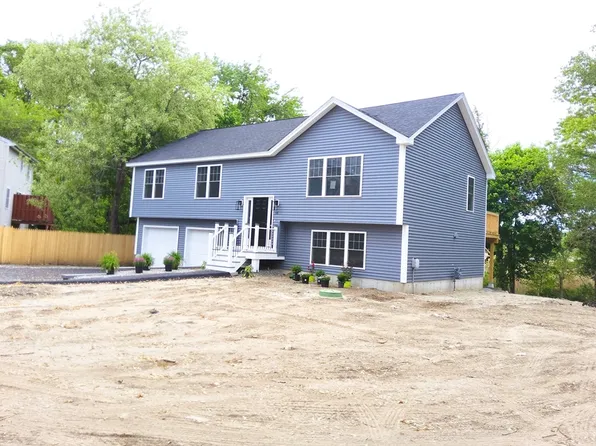 56 Gill Ave, Methuen, MA 01844
