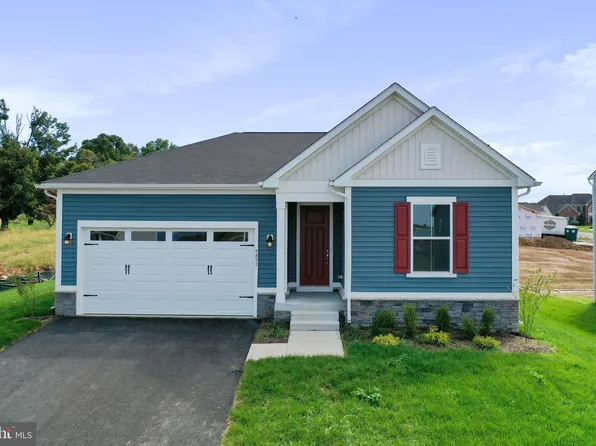 9851 Ripple Dr, Williamsport, MD 21795