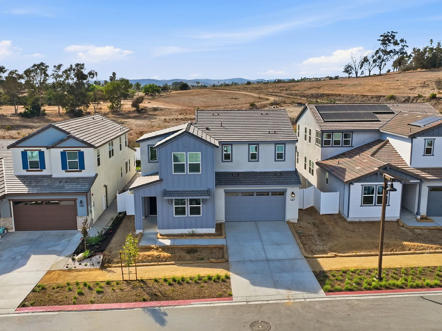 4 bed, 3.5 bath, 2928 sqft, $6,995 — Photo 4