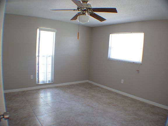 3rd image of 2289 Curlew Ave APT A