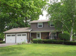 3137 Meanderwood Dr, Canfield, OH
