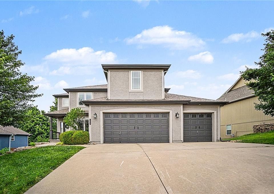 1st image of 808 Creekmoor Pond Ln