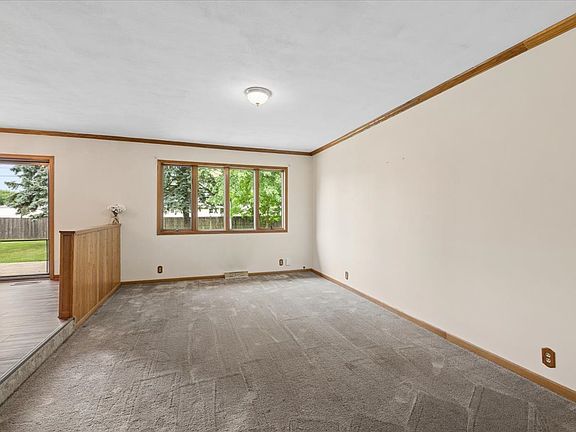 5th image of 209 Alfred Dr