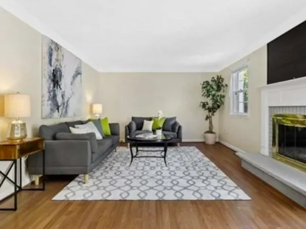 546 Lincoln St #546, Waltham, MA 02451