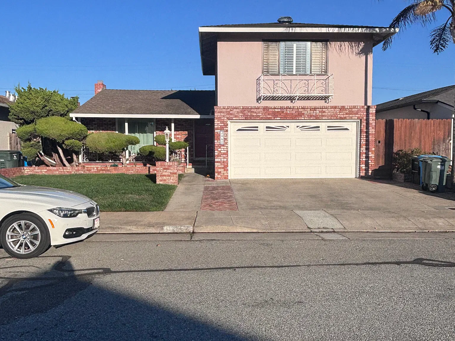 3 bed, 1670 sqft, $6,400 — Photo 2