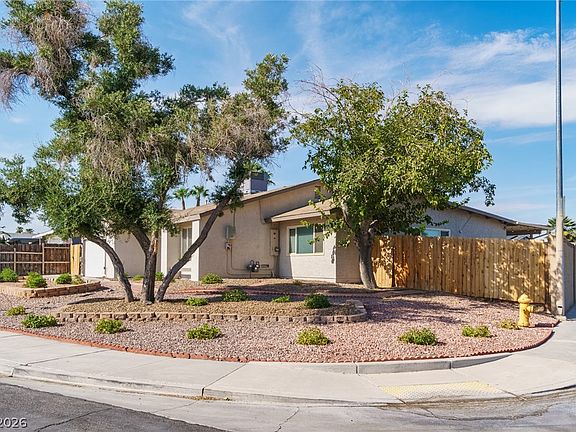 3rd image of 5551 Corral Cir