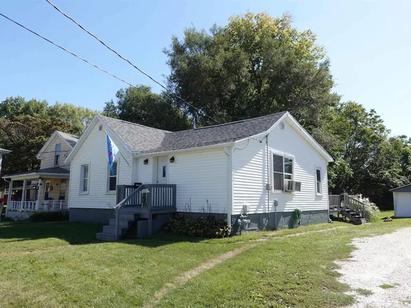 642 E South St, Galesburg, IL 61401