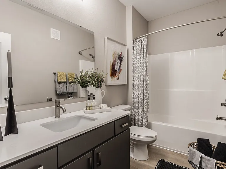 1411 Fairfax Manor Dr — Photo 33